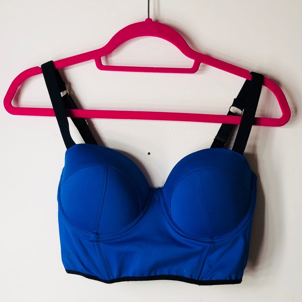BEBE CROPTOP